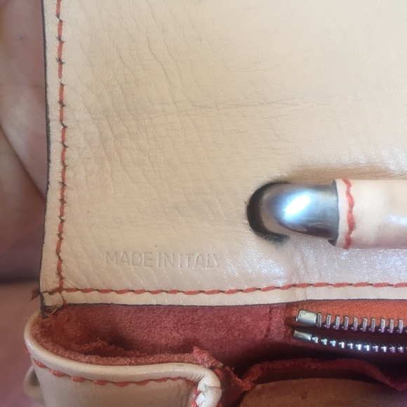 MARC JACOBS Blush Vintage Handbag. AS IS - Picture 6 of 13